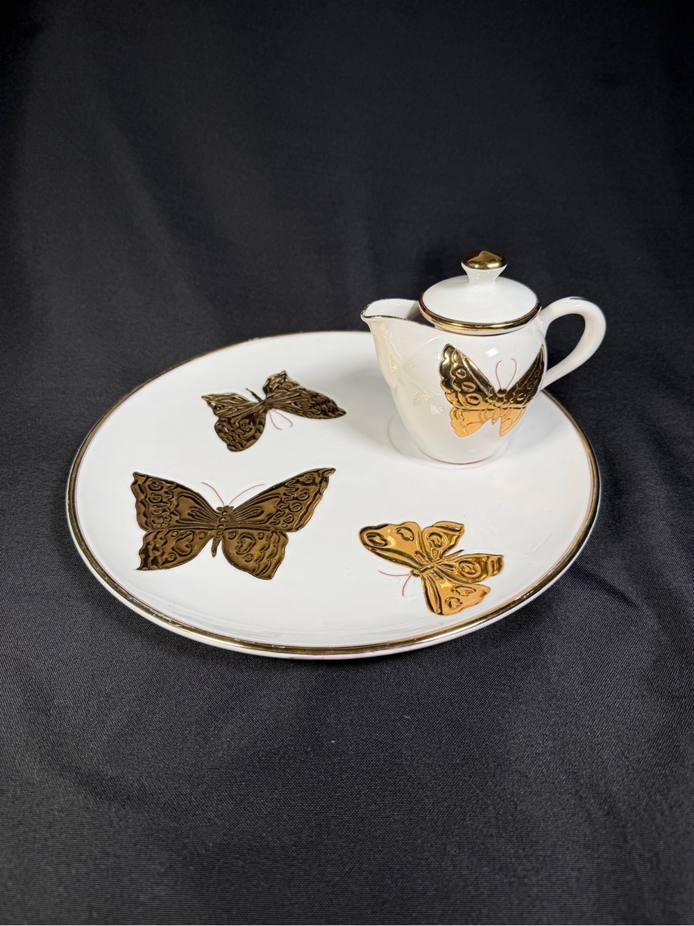 Carole Stupell Italian Ceramic Plate/Creamer Set Gold Butterfly Accents